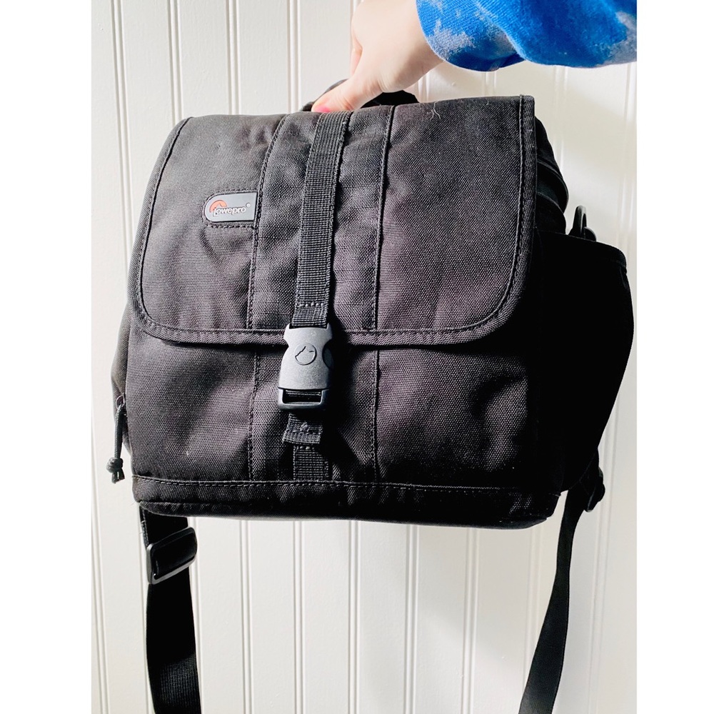 LOWEPRO Professional Padded Crossbody Camera Bag📸